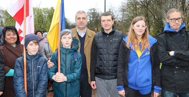 У парку «Відрадний» відбулася масштабна україно-грузинська толока